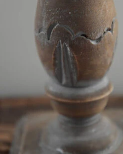 Kandelaar Vergrijst Met Vierkante Voet -Woondecoratie be uniq kandelaar vergrijst met vierkante voet 5