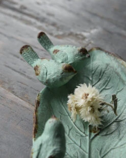 Blad Met 3 Vogeltjes Als Schaaltje In Antiek Turkoois -Woondecoratie blad met 3 vogeltjes als schaaltje in antiek turkoois 2