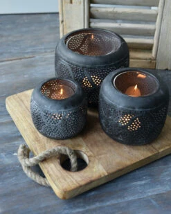 Bol Windlicht Met Golvend Rond Gaatjes Patroon, Groot -Woondecoratie bol windlicht met golvend rond gaatjes patroon groot 3