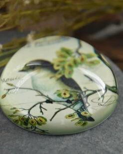 Brocante Glazen Halve Bol Vogel Op Tak, Groot -Woondecoratie brocante glazen halve bol vogel op tak groot 6