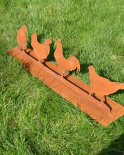 Familie Kip Met Haan Ecoroest Tuindecoratie -Woondecoratie familie kip met haan ecoroest tuindecoratie 4