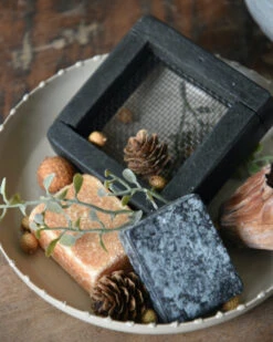 Geur-set Twee Amber Blokjes Met Schaaltje, Rasp En Decoratie