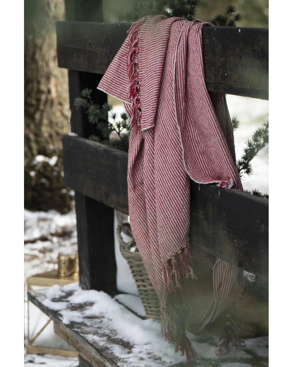 Geweven Woonkleed/ Sprei Gebroken Wit Met Fijne Rode Strepen, IB Laursen 8 Geweven Woonkleed/ Sprei Gebroken Wit Met Fijne Rode Strepen, IB Laursen - Afbeelding 6