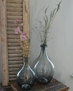 Glazen Ballon Vaas Met Grijze Gloed, IB Laursen 11 Glazen Ballon Vaas Met Grijze Gloed, IB Laursen -Woondecoratie glazen ballon vaas met grijze gloed groot ib laursen 2