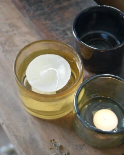 Glazen Theelichten In Parelmoer Warm Zonnig Set Van Twee, Brynxz 11 Glazen Theelichten In Parelmoer Warm Zonnig Set Van Twee, Brynxz -Woondecoratie glazen theelichten in parelmoer warm zonnig set van twee brynxz 3