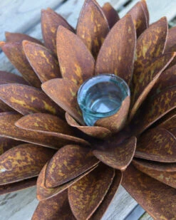 Grote Roest Bloem Met Waxinelicht Houder -Woondecoratie grote roest bloem met waxinelicht houder 2