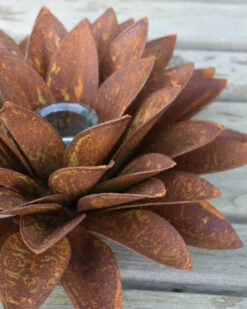 Grote Roest Bloem Met Waxinelicht Houder