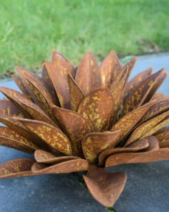 Grote Roest Bloem Met Waxinelicht Houder -Woondecoratie grote roest bloem met waxinelicht houder 4