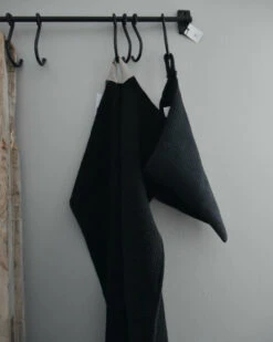 Handdoek Mynte Zwart, IB Laursen -Woondecoratie handdoek mynte zwart ib laursen 5