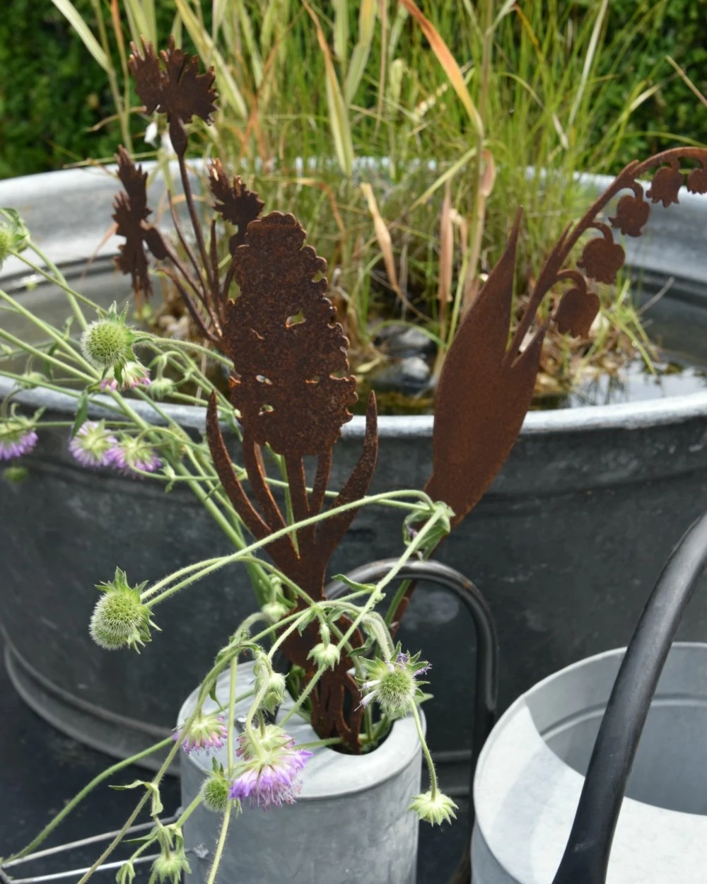 Hyacint Met Bol Op Prikker, Metaal Roest 8 Hyacint Met Bol Op Prikker, Metaal Roest - Afbeelding 7