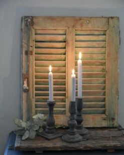 Kandelaar Met Vierkante Voet Van Be-Uniq -Woondecoratie kandelaar met vierkante voet van be uniq 4