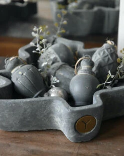 Kerstboom Schaal Van Aardewerk In Majestic Grijs, Brynxz -Woondecoratie kerstboom schaal van aardewerk in majestic grijs brynxz 2