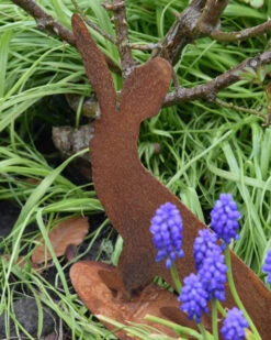 Konijn Met Gespitste Oren, Ecoroest Tuindecoratie -Woondecoratie konijn met gespitste oren ecoroest tuindecoratie 1