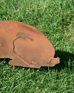 Konijn Van Roest Metaal Als Tuinsteker -Woondecoratie konijn van roest metaal als tuinsteker 2