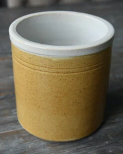 Oker Pot Recht Met Licht Randje Unique, IB Laursen 10 Oker Pot Recht Met Licht Randje Unique, IB Laursen -Woondecoratie oker bruine pot recht met randje unique ib laursen 3