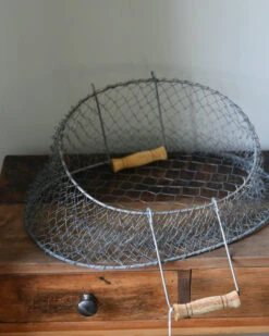 Ovale Flexibele Draadmand Met Houten Hengsels, IB Laursen -Woondecoratie ovale flexibele draadmand met houten hengsels ib laursen 2