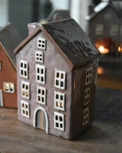 Pastel Lila Theelicht Huis Met Open Ramen Nyhavn, IB Laursen -Woondecoratie pastel lila theelicht huis met open ramen nyhavn ib laursen 1 2