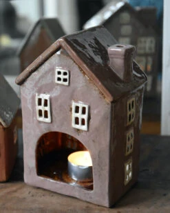 Pastel Lila Theelicht Huis Met Open Ramen Nyhavn, IB Laursen -Woondecoratie pastel lila theelicht huis met open ramen nyhavn ib laursen 1 3