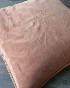 Pastel Roze Velours Kussenhoes 'Tuscany', IB Laursen -Woondecoratie pastel roze velours kussenhoes tuscany ib laursen 1 6