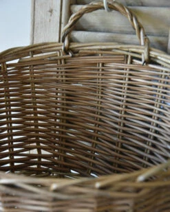 Rieten 'wand' Mand Ovaal Met Asymmetrische Opening, IB Laursen -Woondecoratie rieten wand mand ovaal met asymmetrische opening ib laursen 4