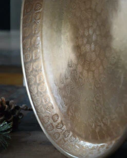 Rond Plateau Met Blad Patroon Antiek Goud/messing Look, IB Laursen -Woondecoratie rond plateau met blad patroon antiek goudmessing look ib laursen 2