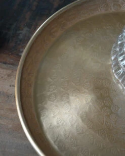 Rond Plateau Met Blad Patroon Antiek Goud/messing Look, IB Laursen -Woondecoratie rond plateau met blad patroon antiek goudmessing look ib laursen 3