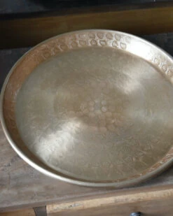 Rond Plateau Met Blad Patroon Antiek Goud/messing Look, IB Laursen -Woondecoratie rond plateau met blad patroon antiek goudmessing look ib laursen 5