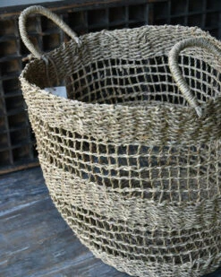 Ronde Mand Met Opgewerkte Structuur Middel Met Handvaten, IB Laursen 15 Ronde Mand Met Opgewerkte Structuur Middel Met Handvaten, IB Laursen -Woondecoratie ronde mand met opgewerkte structuur middel met handvaten ib laursen 6