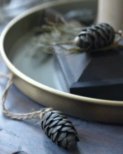 Ronde Tray Grijs Met Antiek Gouden Buitenkant, IB Laursen -Woondecoratie ronde tray grijs met antiek gouden buitenkant ib laursen 2