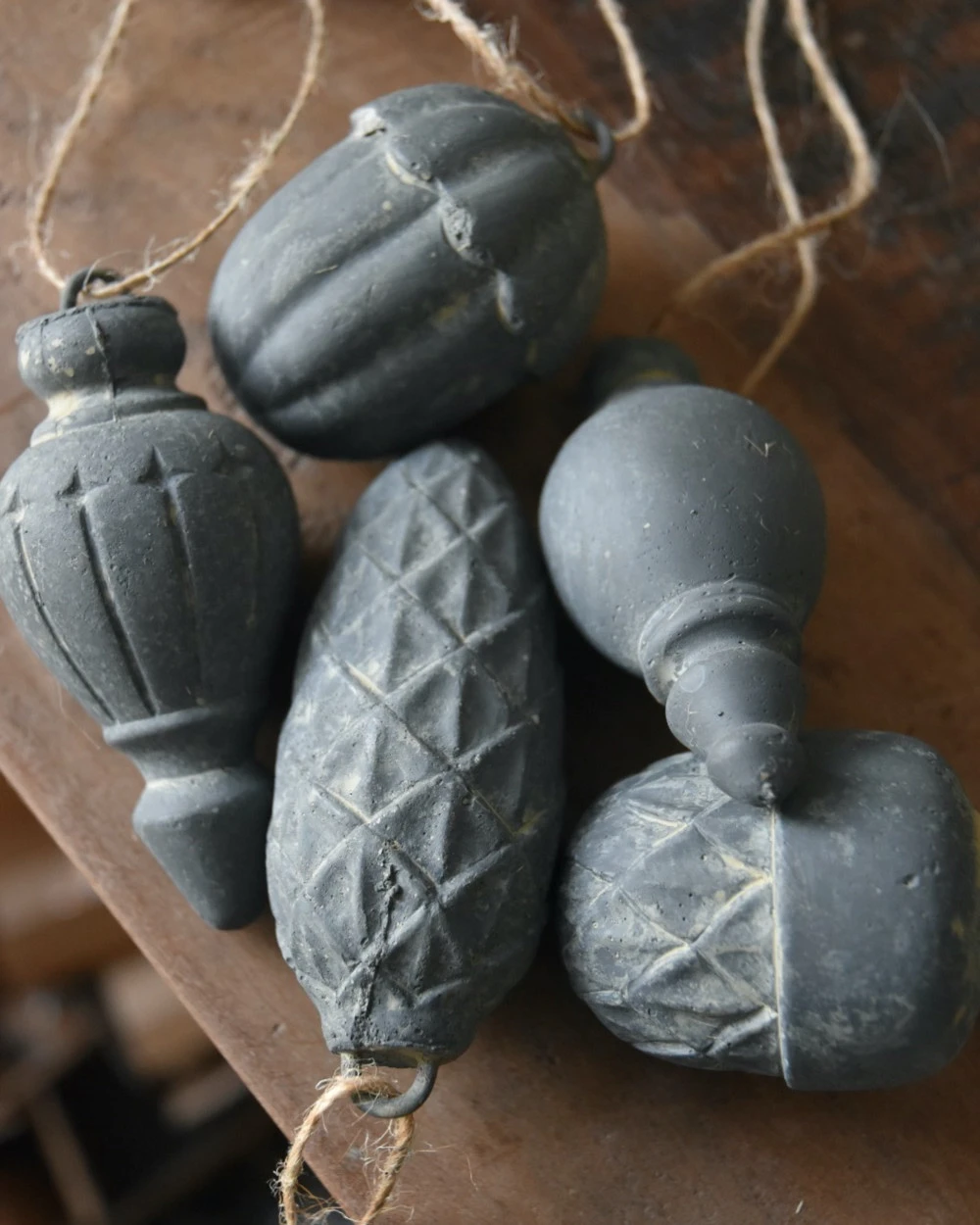 Set Van 5 Verschillende Aardewerk Hangers, Brynxz 6 Set Van 5 Verschillende Aardewerk Hangers, Brynxz - Afbeelding 4