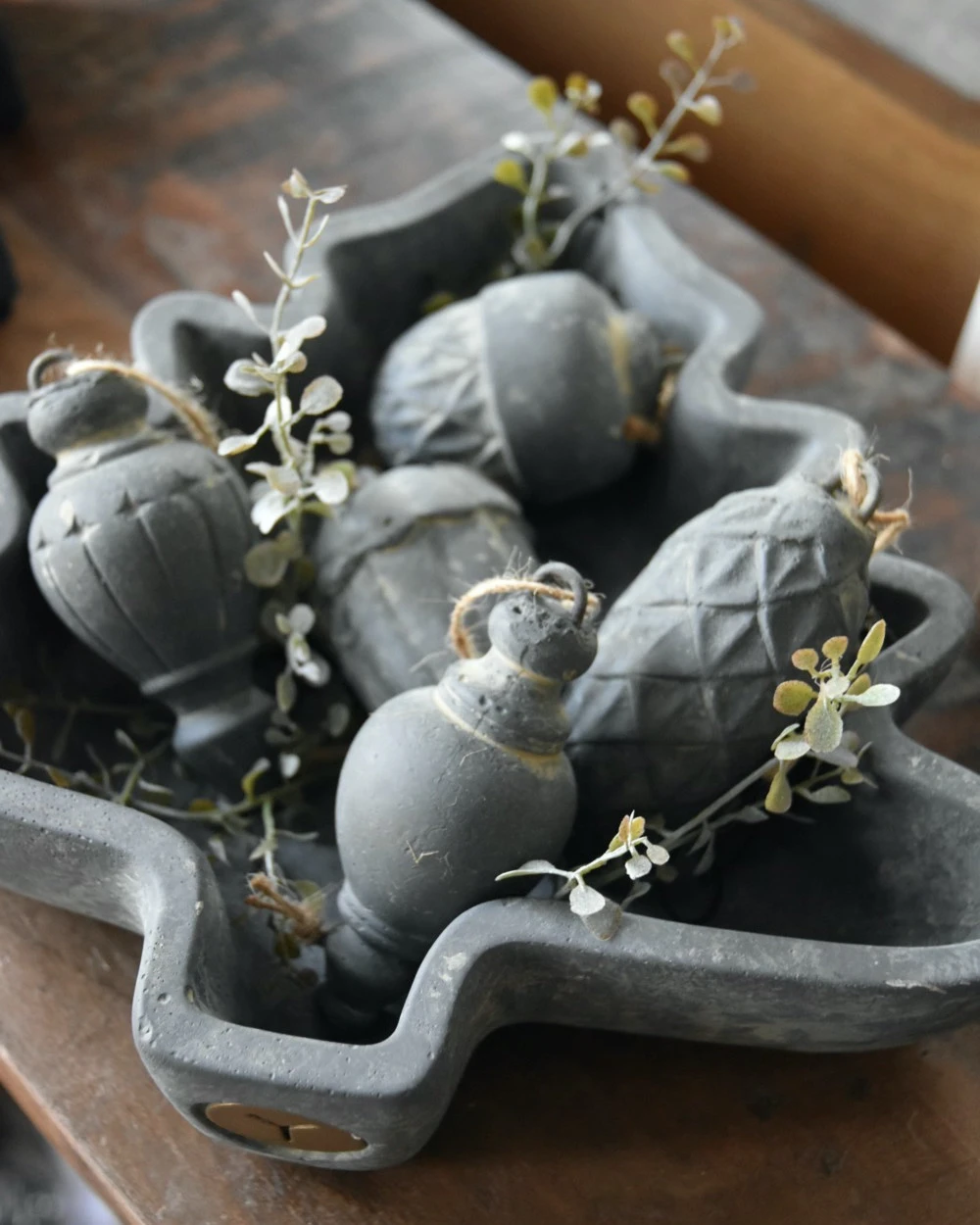 Set Van 5 Verschillende Aardewerk Hangers, Brynxz 3 Set Van 5 Verschillende Aardewerk Hangers, Brynxz