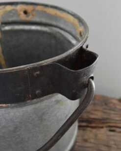 Stoere Zinken Emmer Met Hengsel -Woondecoratie stoere zinken emmer met hengsel 3