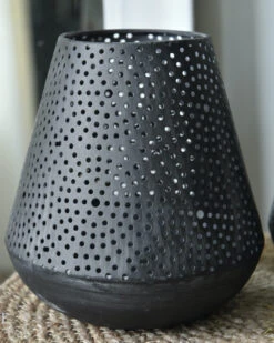 Taps Windlicht Met Ronde Gaatjes In Cirkel Patroon -Woondecoratie taps windlicht met ronde gaatjes in cirkel patroon 2