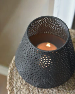 Taps Windlicht Met Ronde Gaatjes In Cirkel Patroon -Woondecoratie taps windlicht met ronde gaatjes in cirkel patroon 5