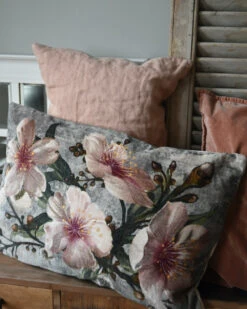 Velours Kussen Met Pastel Kleurige Bloemen Rechthoekig -Woondecoratie velours kussen met pastel kleurige bloemen rechthoekig 5