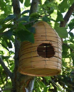 Vogel 'voeder' Huis Korf Met Ophang Oog, IB Laursen 13 Vogel 'voeder' Huis Korf Met Ophang Oog, IB Laursen -Woondecoratie vogel voeder huis korf met ophang oog ib laursen 3
