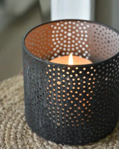 Windlicht Van Metaal Met Ronde Gaatjes Cirkel Patroon