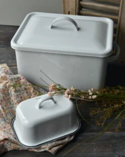 Woondecoratie 47 Wit Emaille Brood Trommel Met Oren En Deksel, IB Laursen