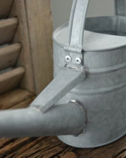 Zinken Gieter Met Lange Tuit, IB Laursen -Woondecoratie zinken gieter met lange tuit ib laursen 3