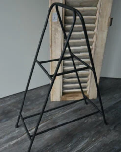 Zwart Metalen Etagère Standaard, IB Laursen 14 Zwart Metalen Etagère Standaard, IB Laursen -Woondecoratie zwart metalen etagere standaard ib laursen 4