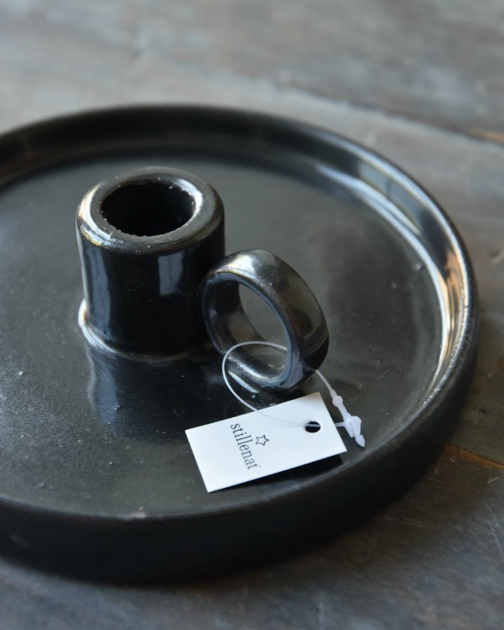 Zwarte Aardewerk Kandelaar Met Oor, IB Laursen 3 Zwarte Aardewerk Kandelaar Met Oor, IB Laursen